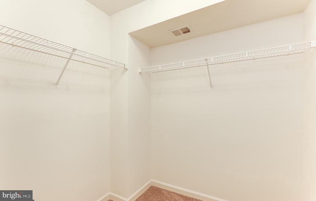 5553 Hobsons Choice Loop