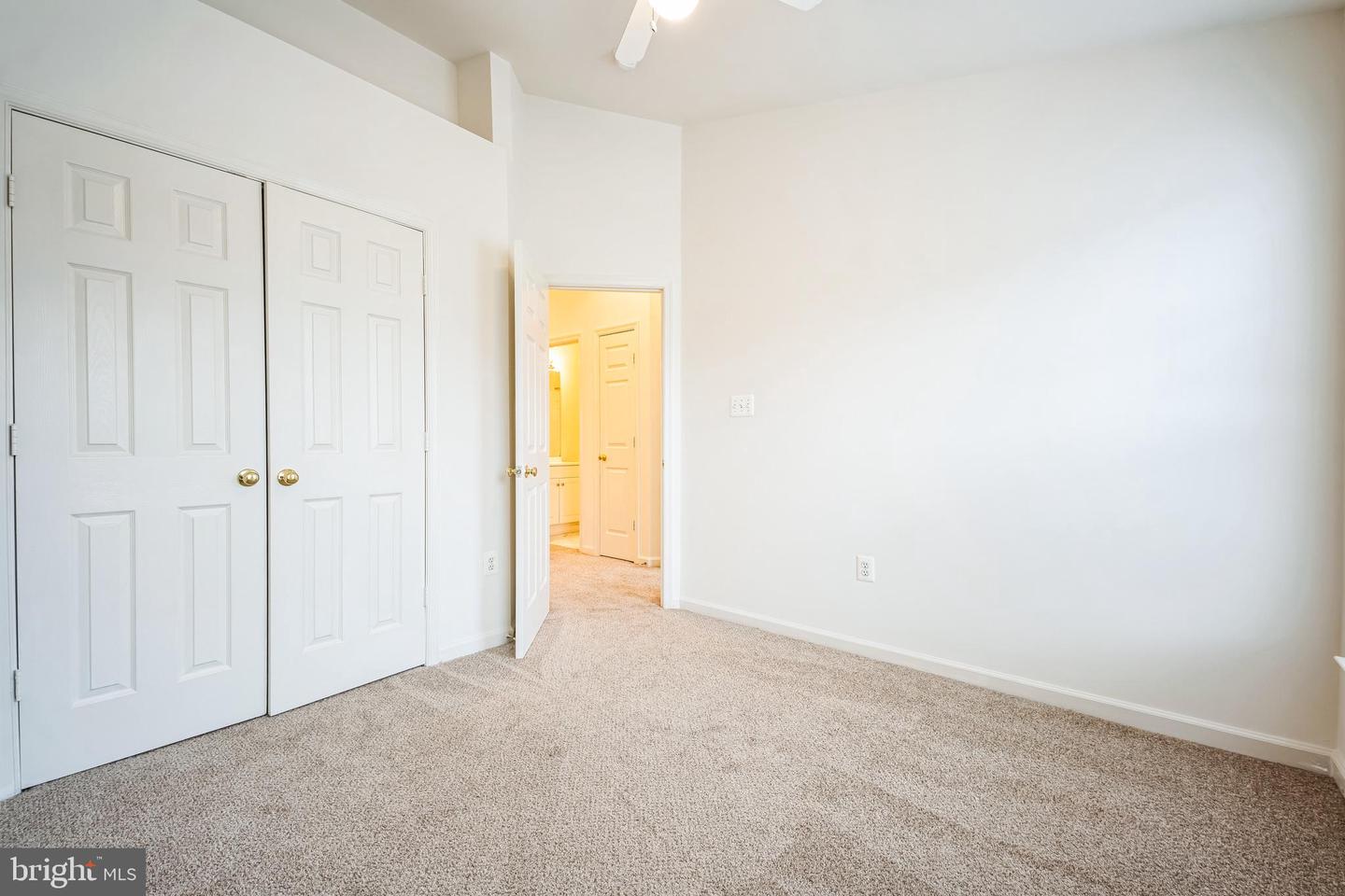 5553 Hobsons Choice Loop