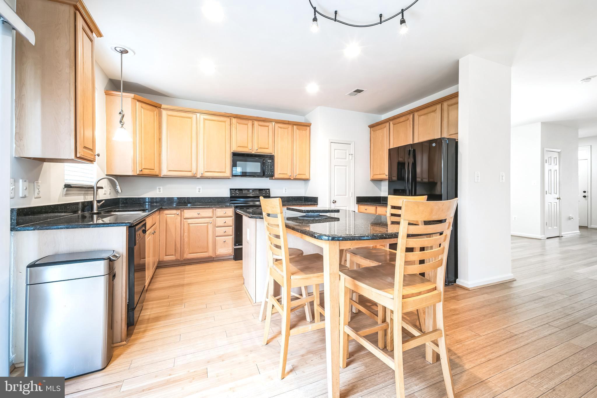 5553 Hobsons Choice Loop