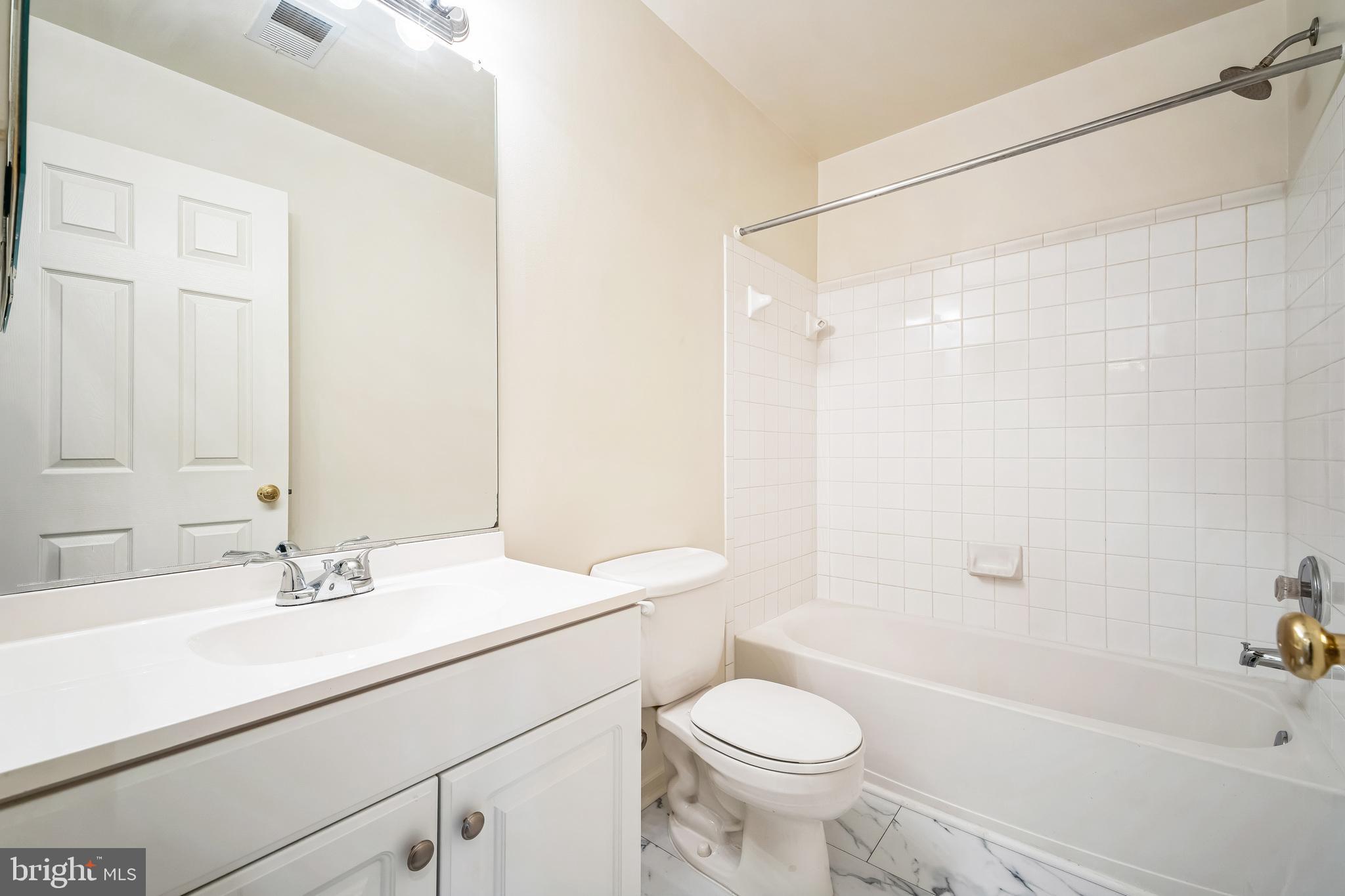 5553 Hobsons Choice Loop