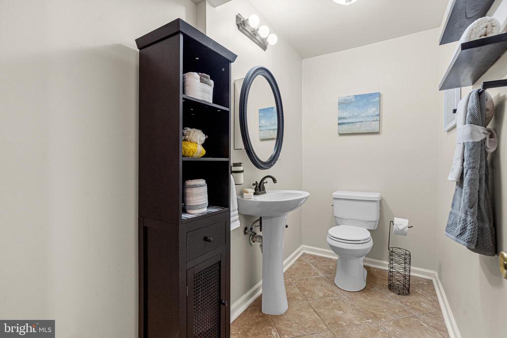 15262 Larkspur Ln
