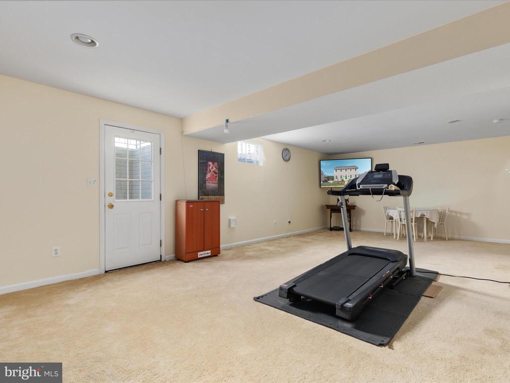 10052 Hume Ct