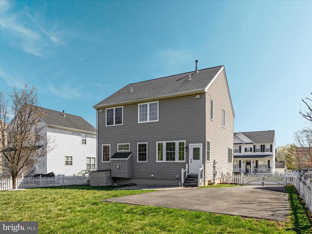10052 Hume Ct