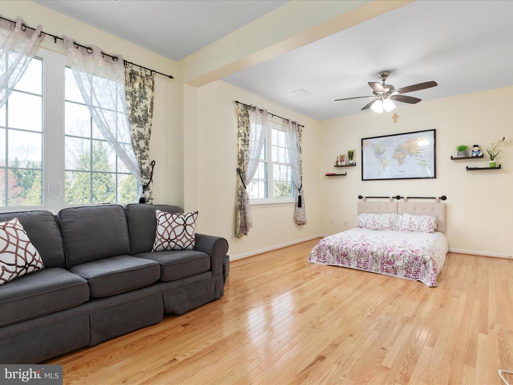 10052 Hume Ct