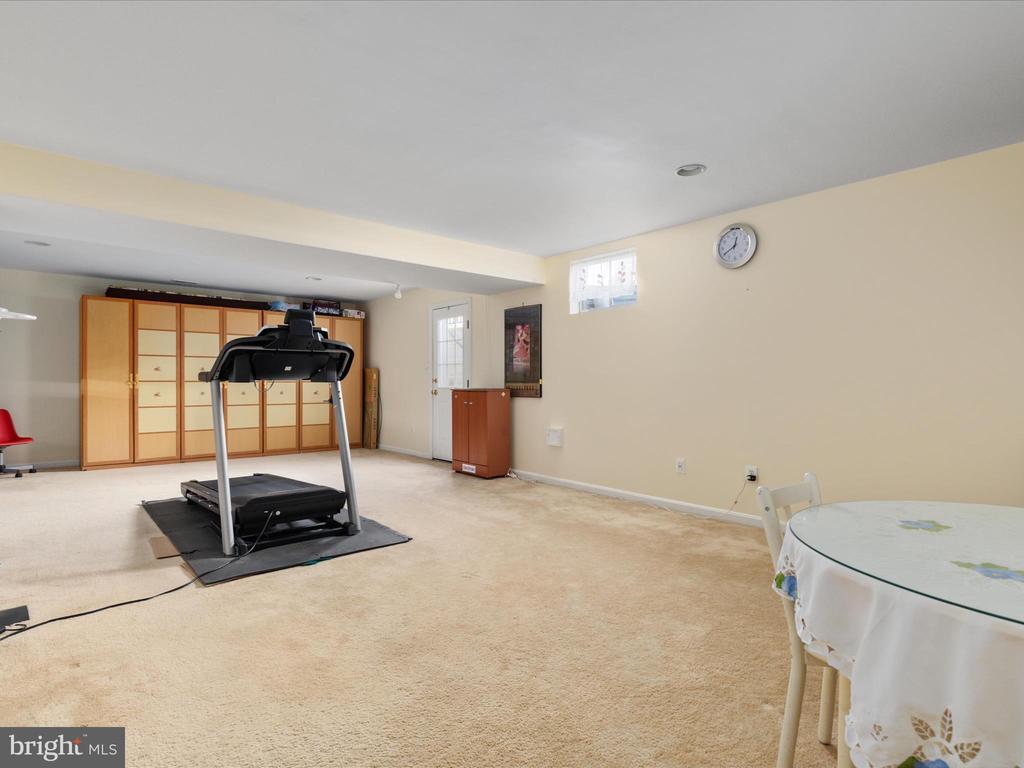 10052 Hume Ct
