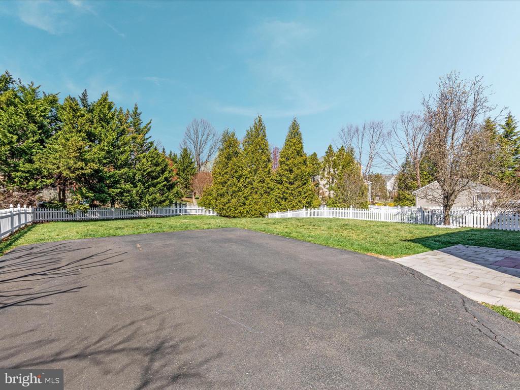 10052 Hume Ct