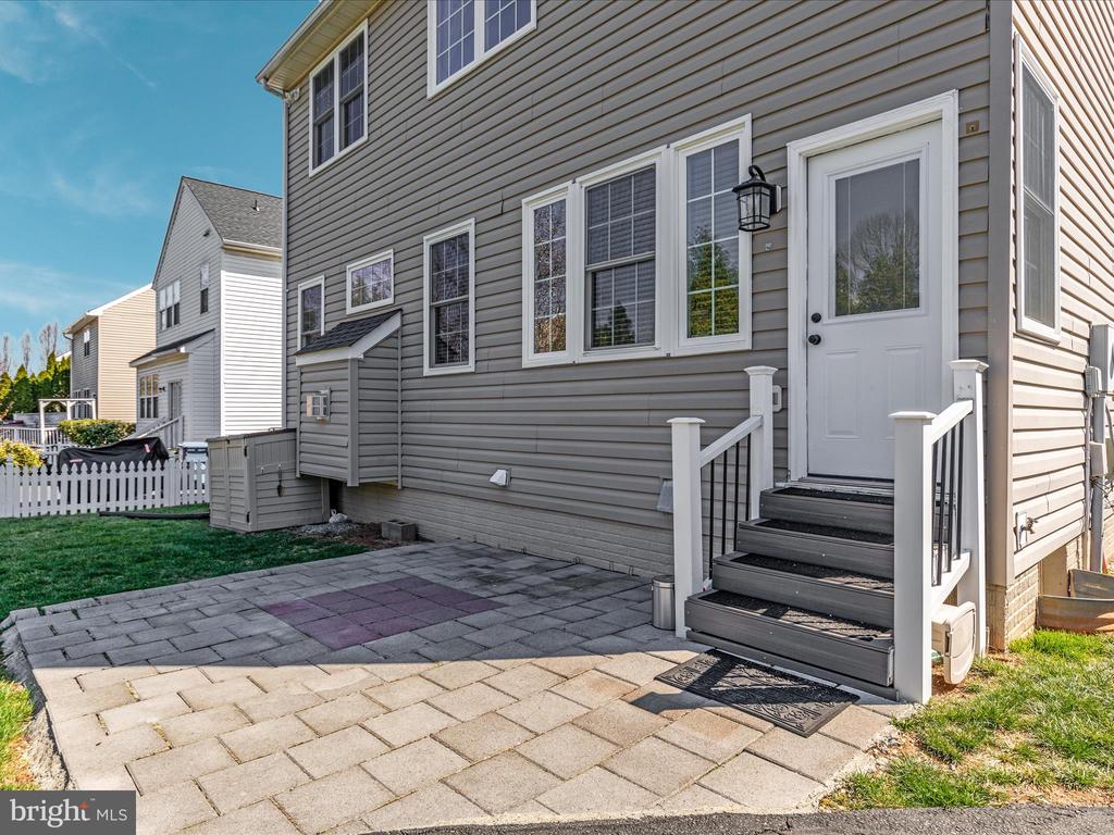 10052 Hume Ct