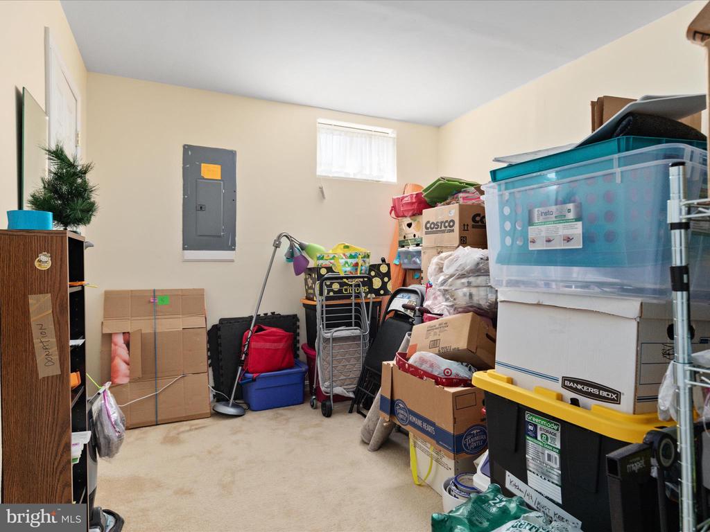 10052 Hume Ct