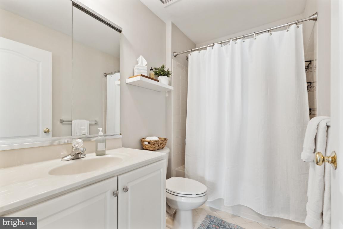 5636 Wheelwright Way