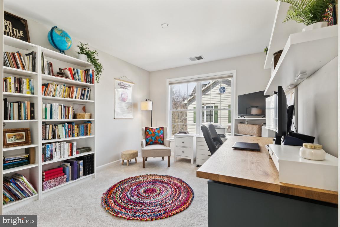 5636 Wheelwright Way