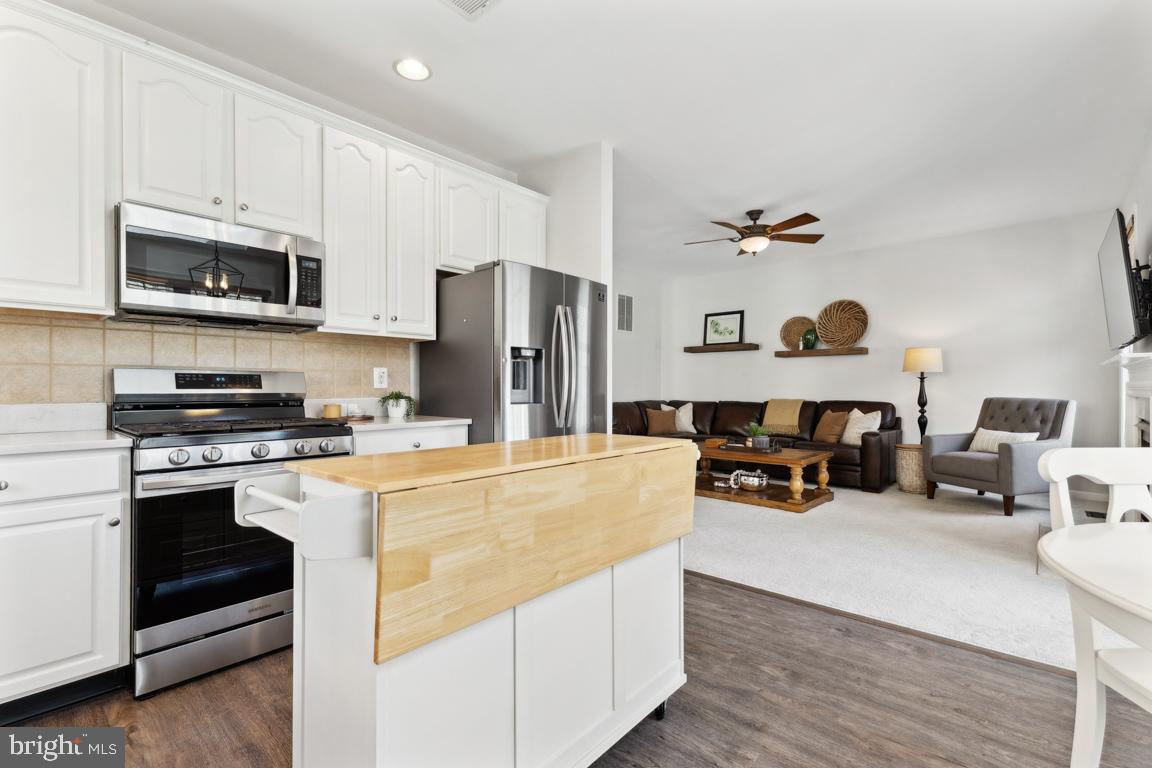 5636 Wheelwright Way