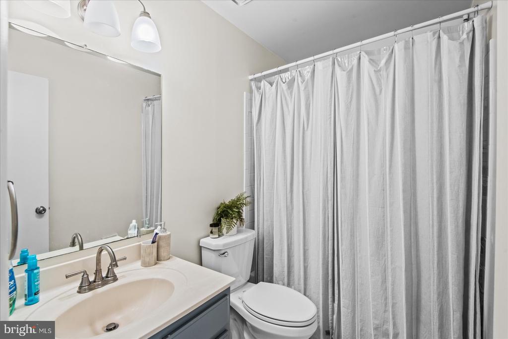 13038 Quander Ct
