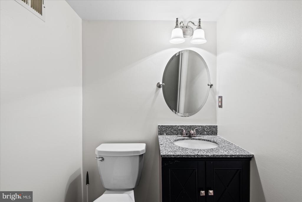 13038 Quander Ct