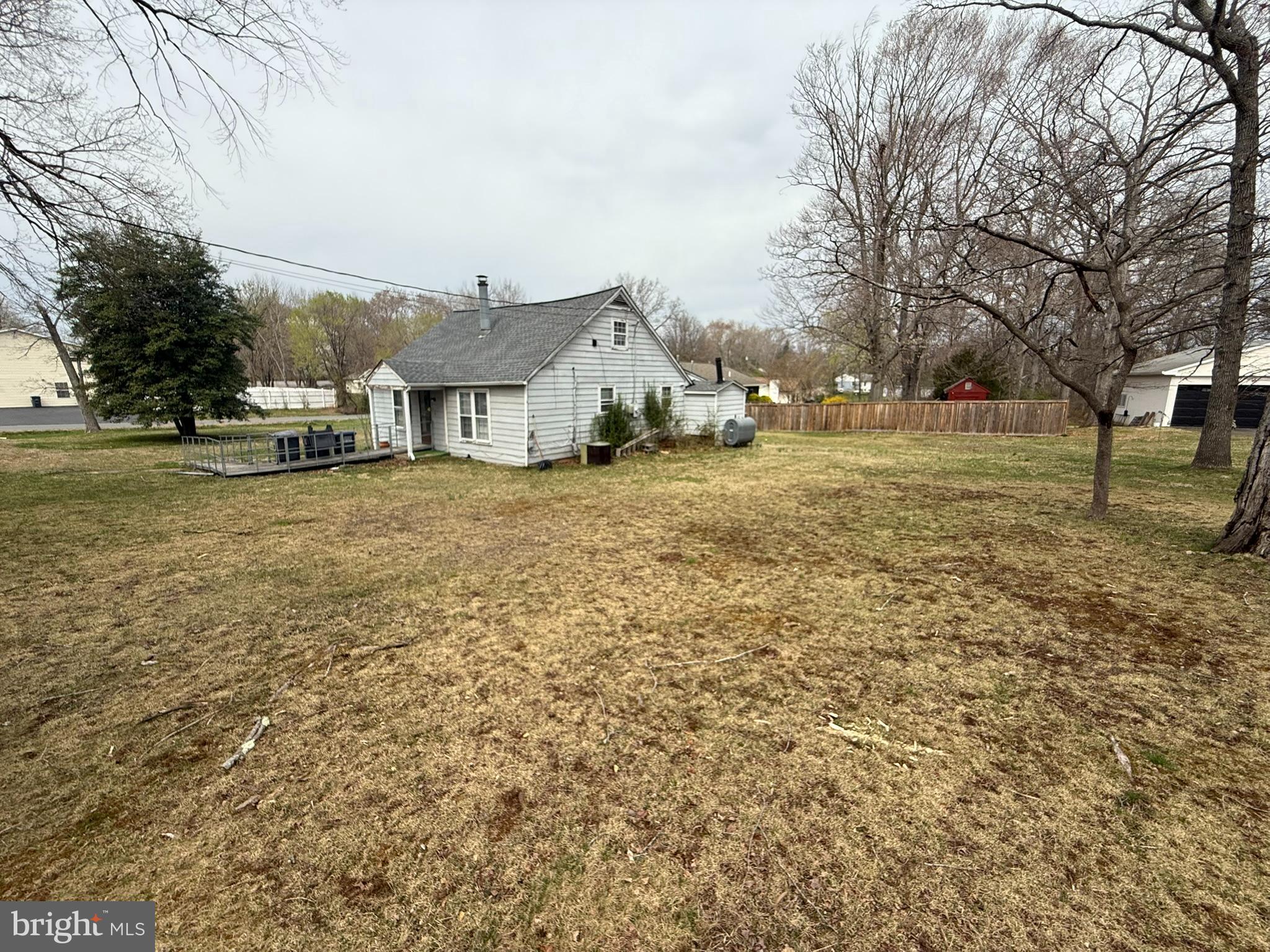 7923 Maplewood Dr