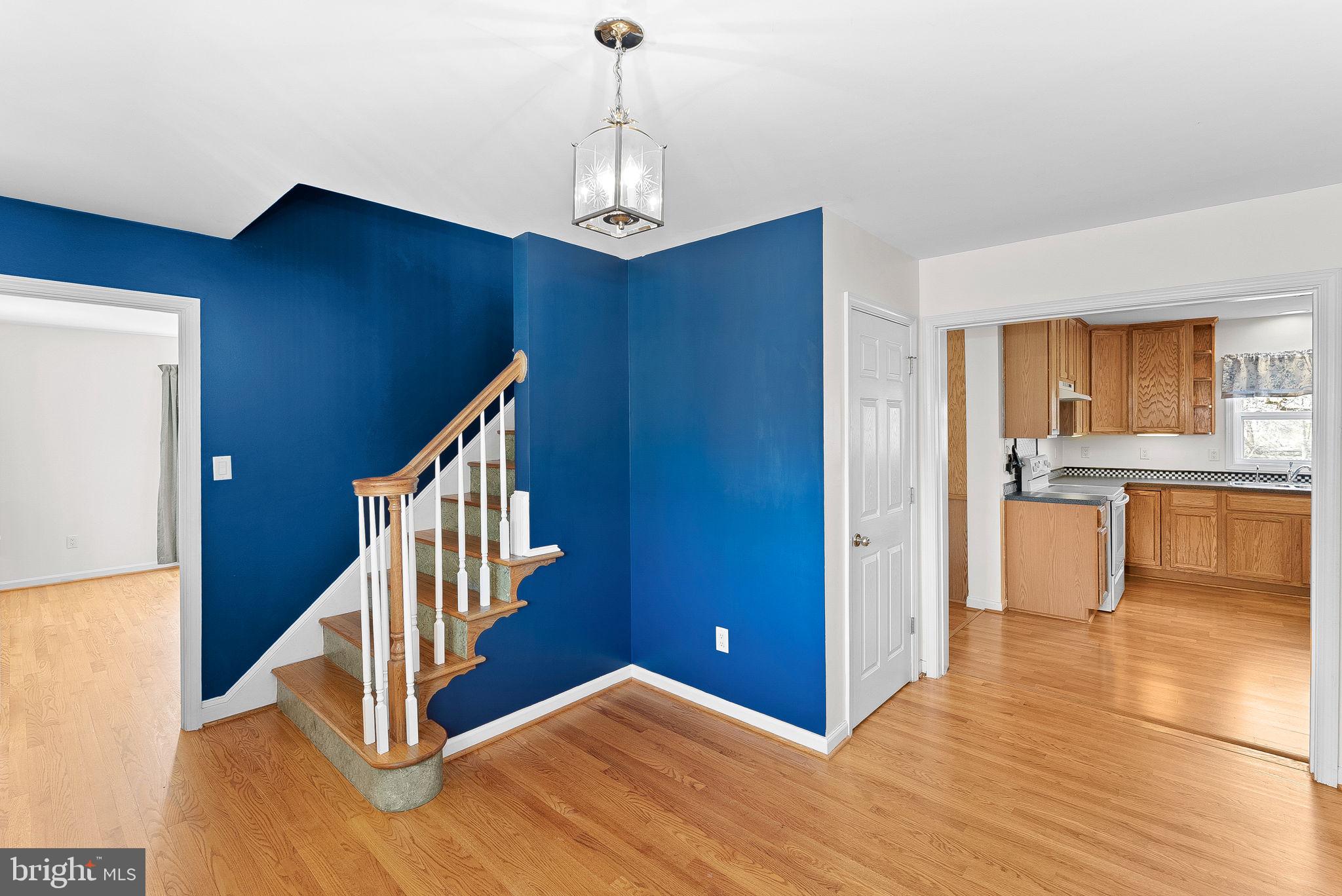 7408 Lake Dr