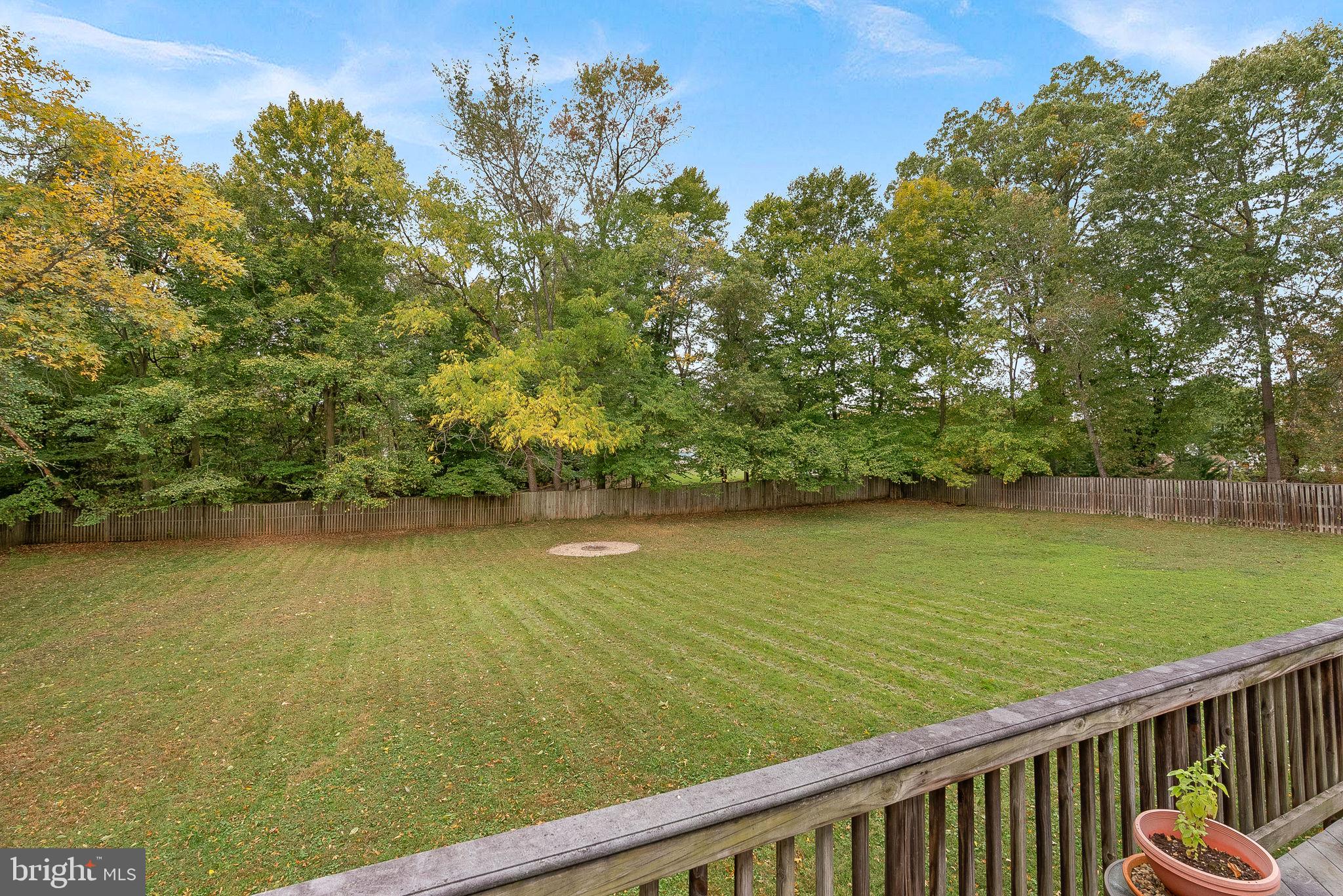 7408 Lake Dr