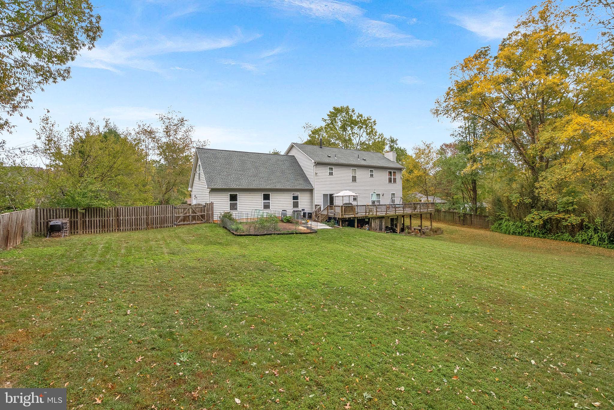 7408 Lake Dr