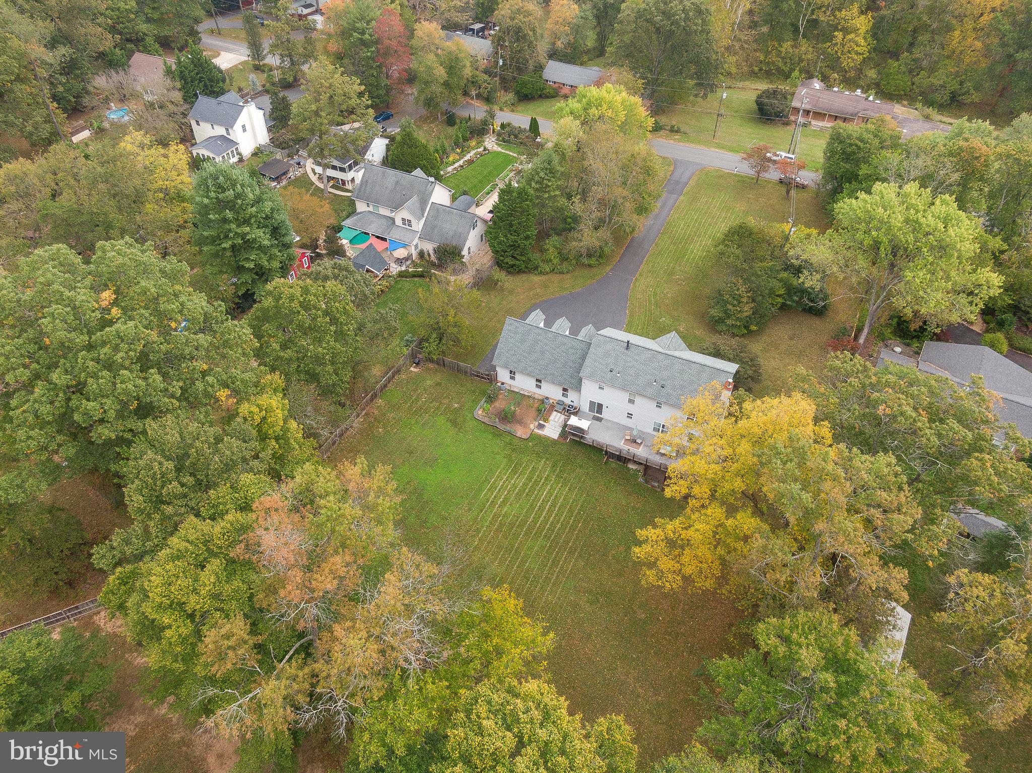 7408 Lake Dr