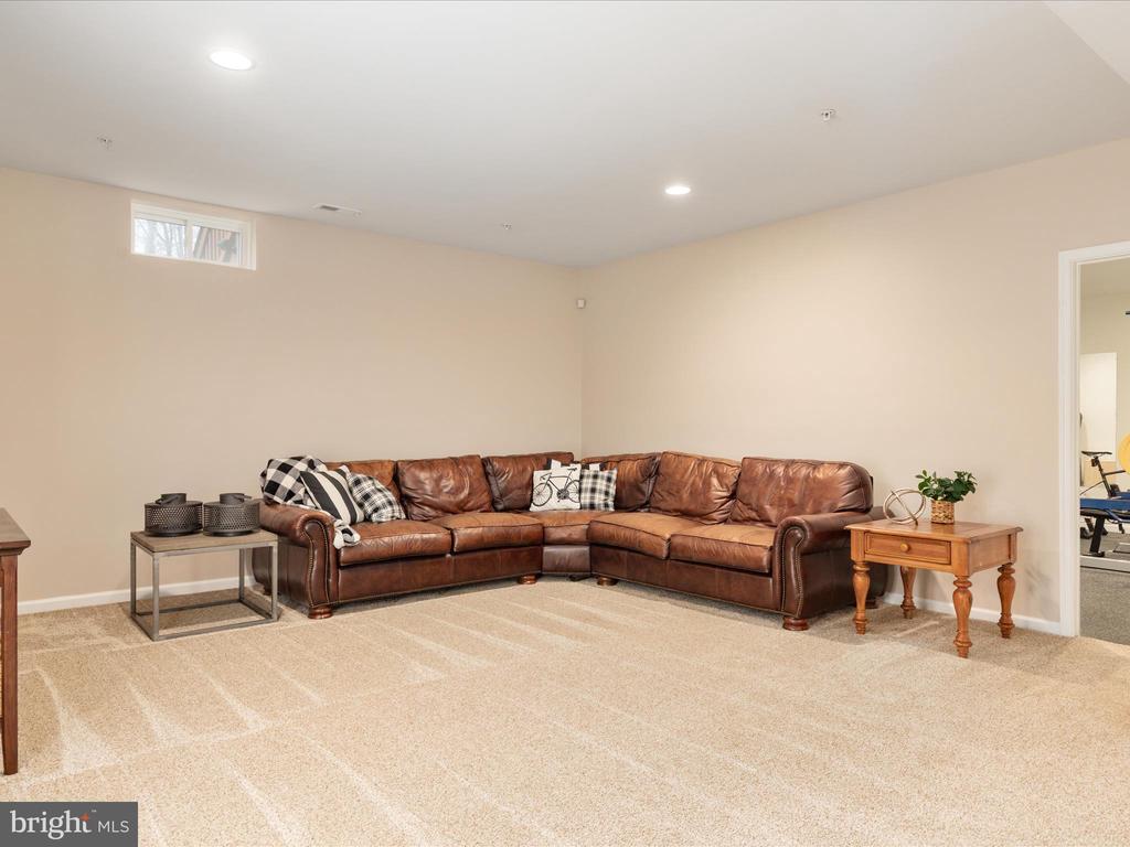 14344 Northbrook Ln