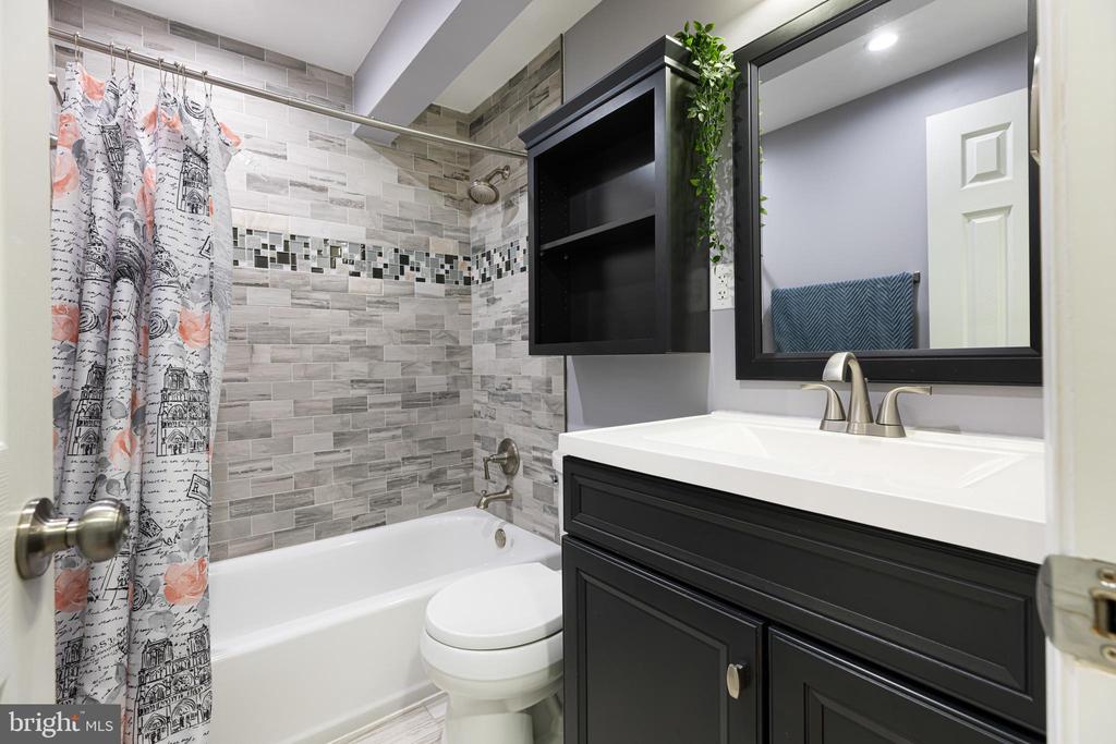 13868 Bridlewood Dr