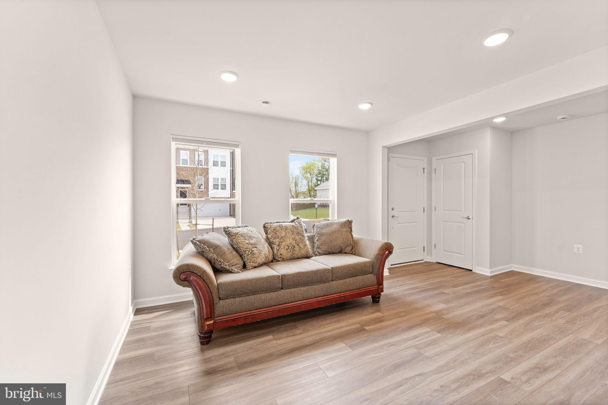 15003 JAXTON SQUARE LN