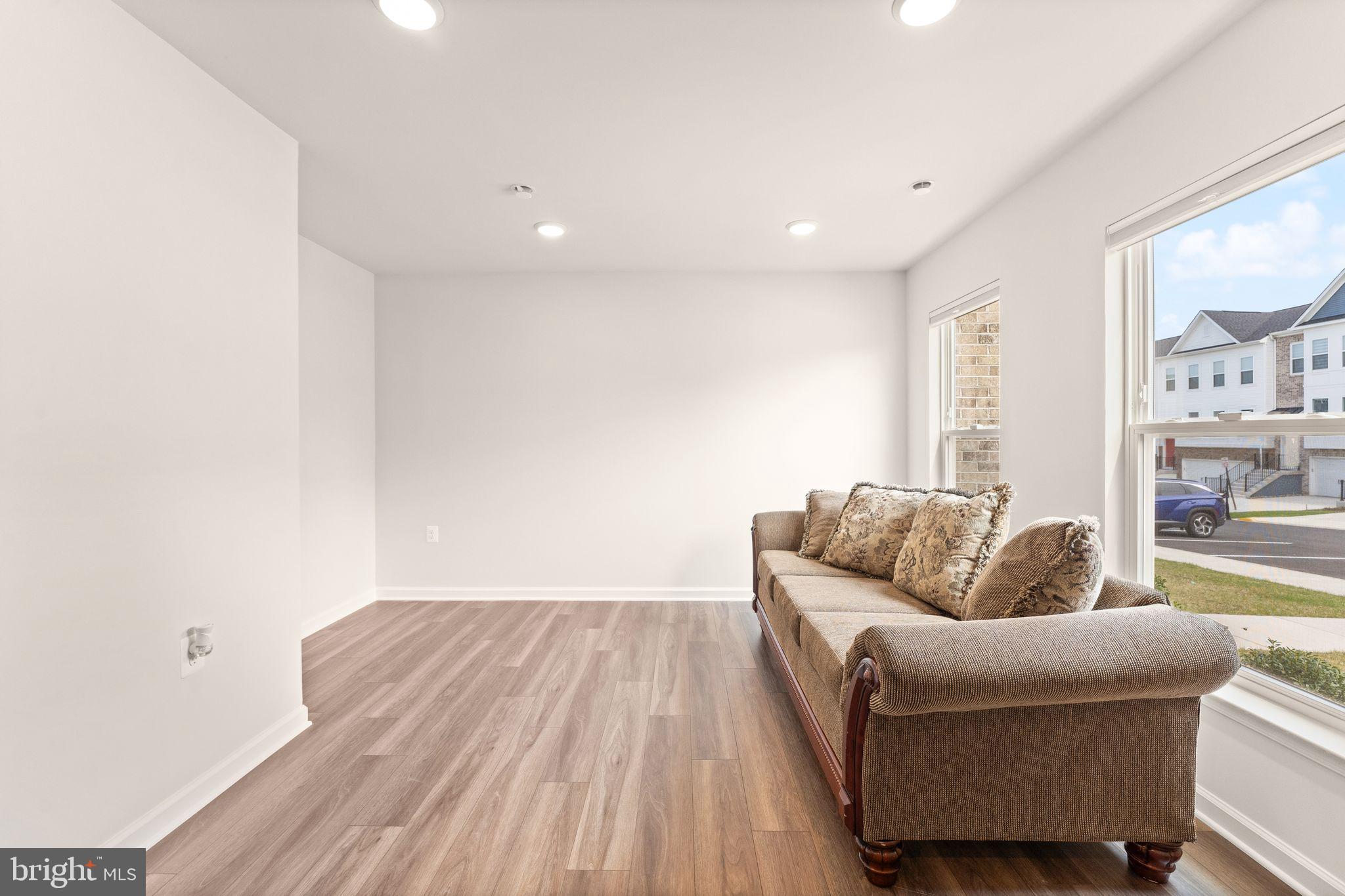 15003 JAXTON SQUARE LN