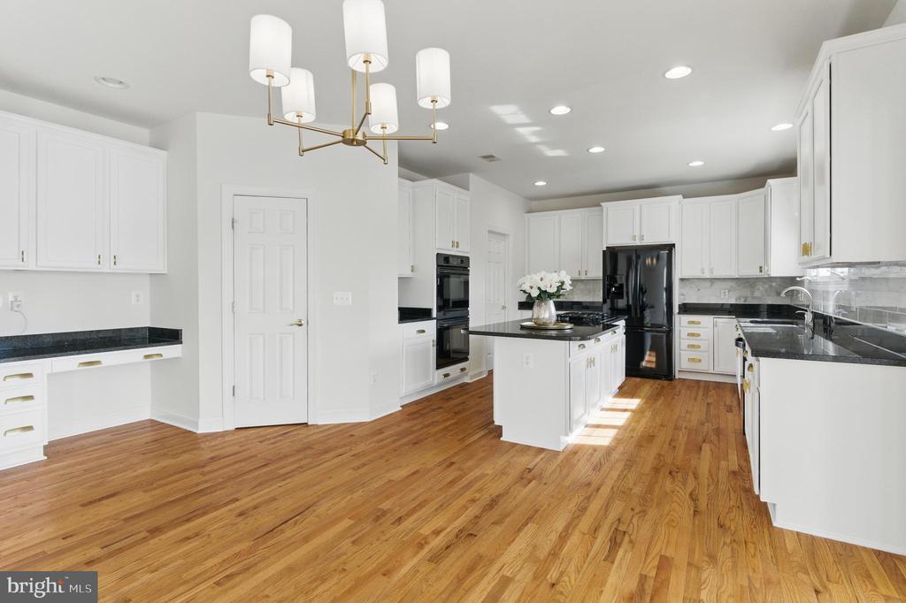 8040 Tysons Oaks Ct