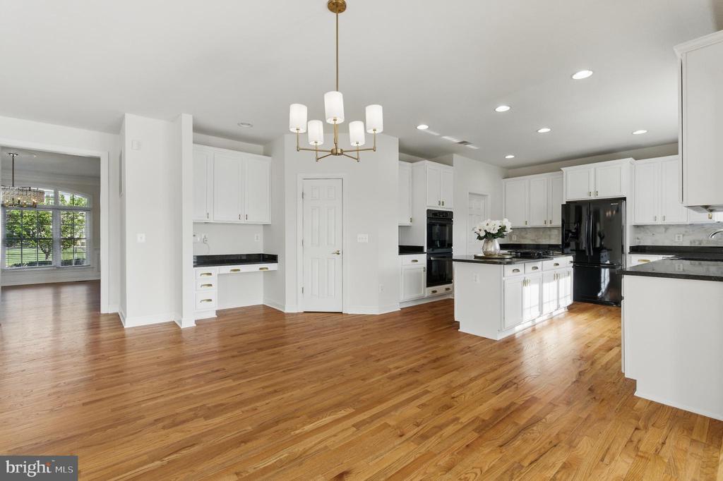 8040 Tysons Oaks Ct