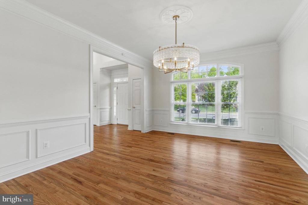 8040 Tysons Oaks Ct