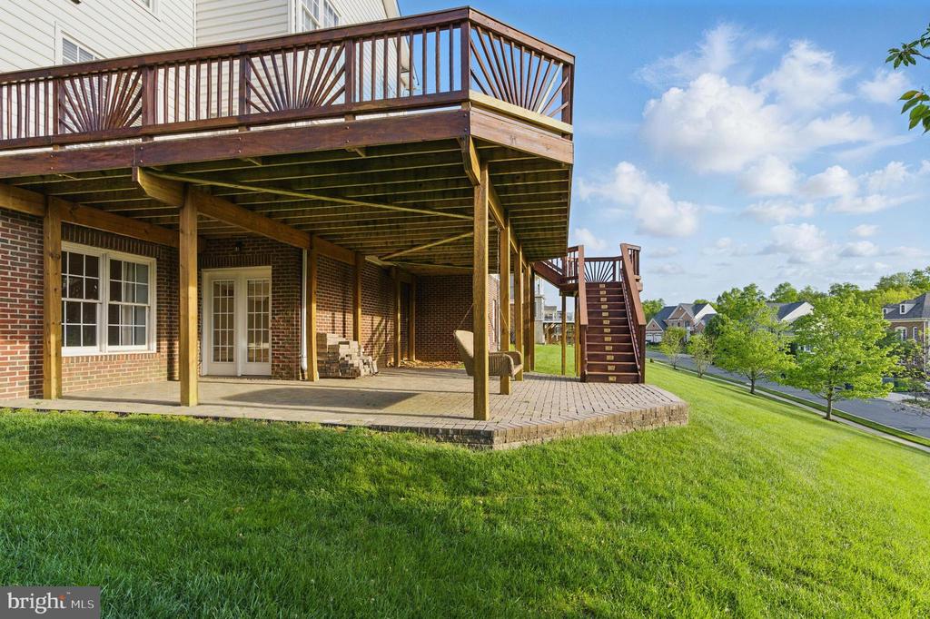 8040 Tysons Oaks Ct