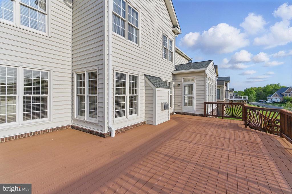 8040 Tysons Oaks Ct