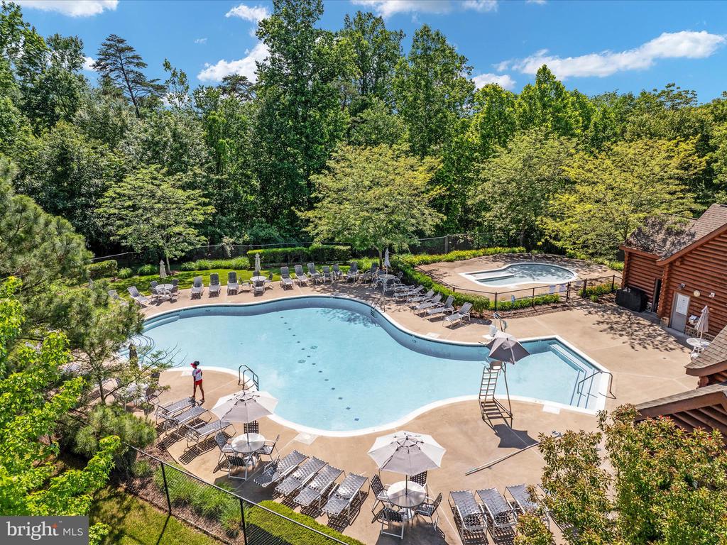 14475 Bluff Point Ct