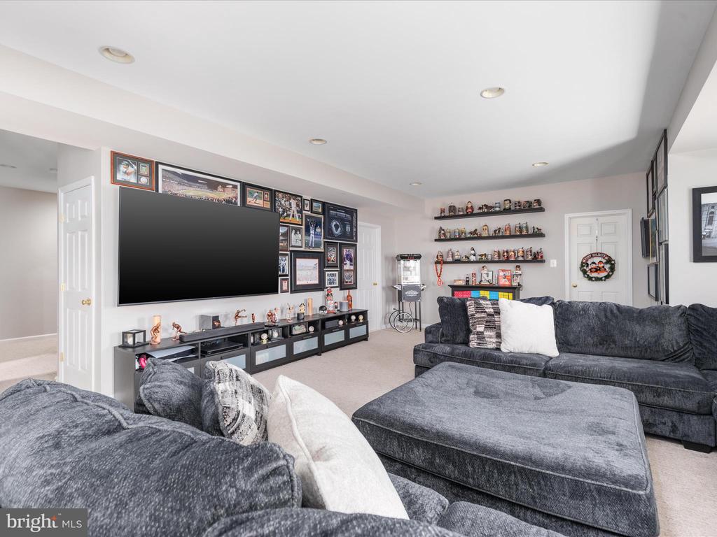 8705 Lords View Loop
