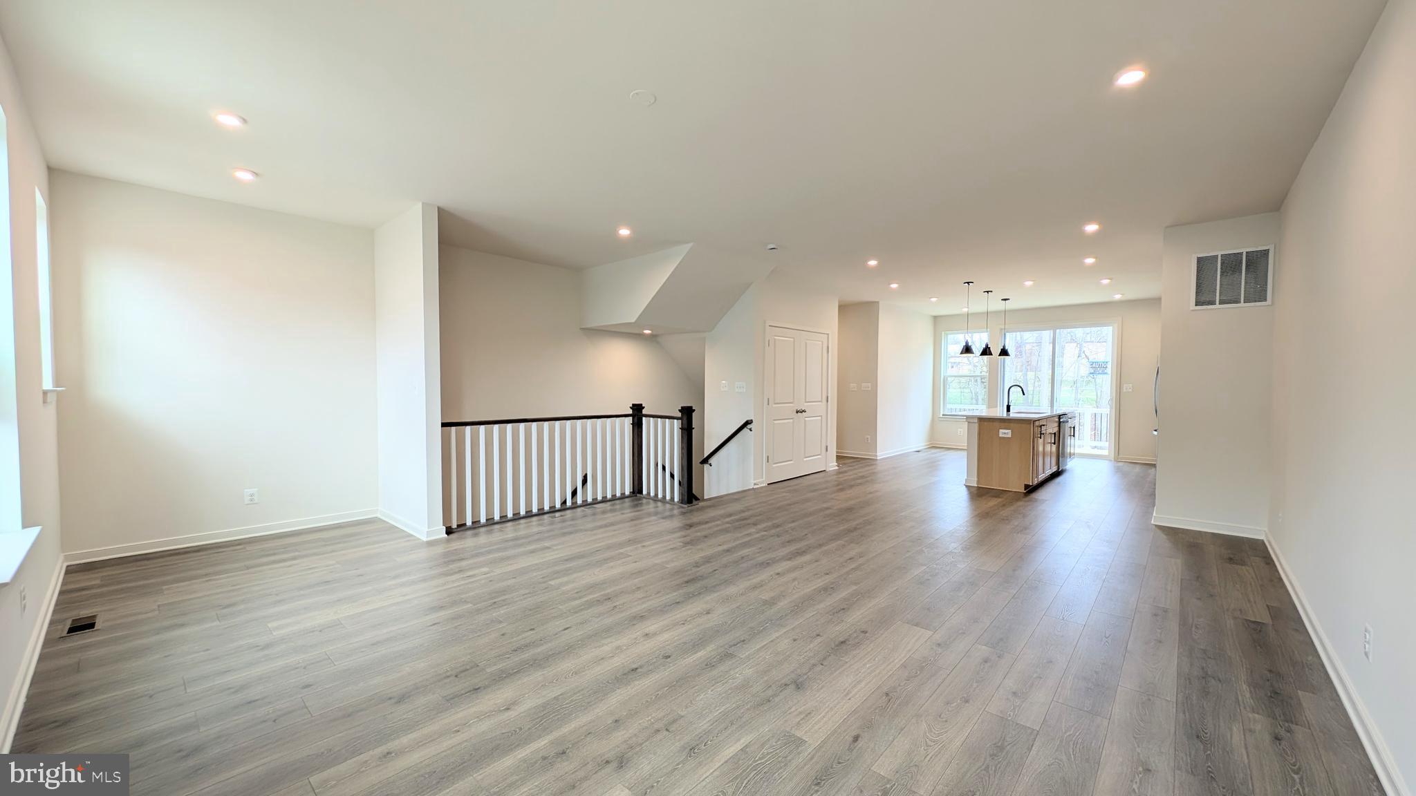 13220 Nixon Ln