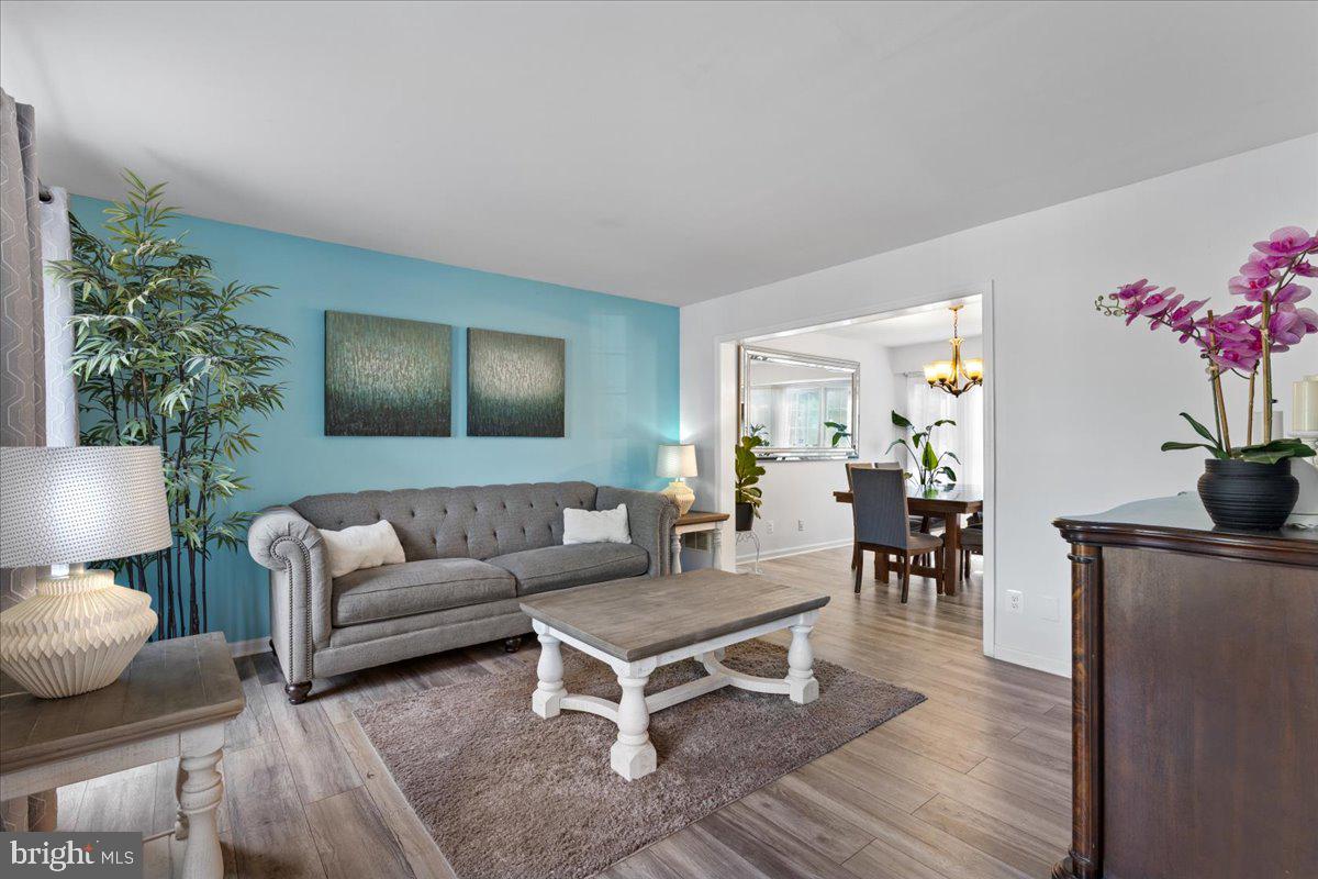 3565 Hummock Pl