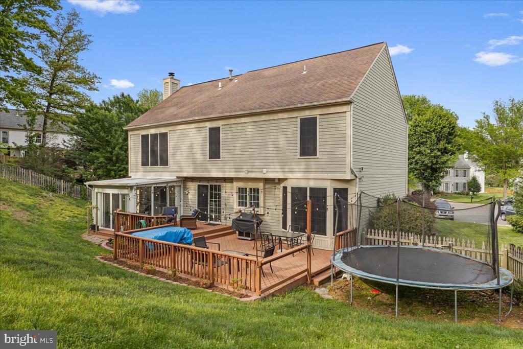 3565 Hummock Pl
