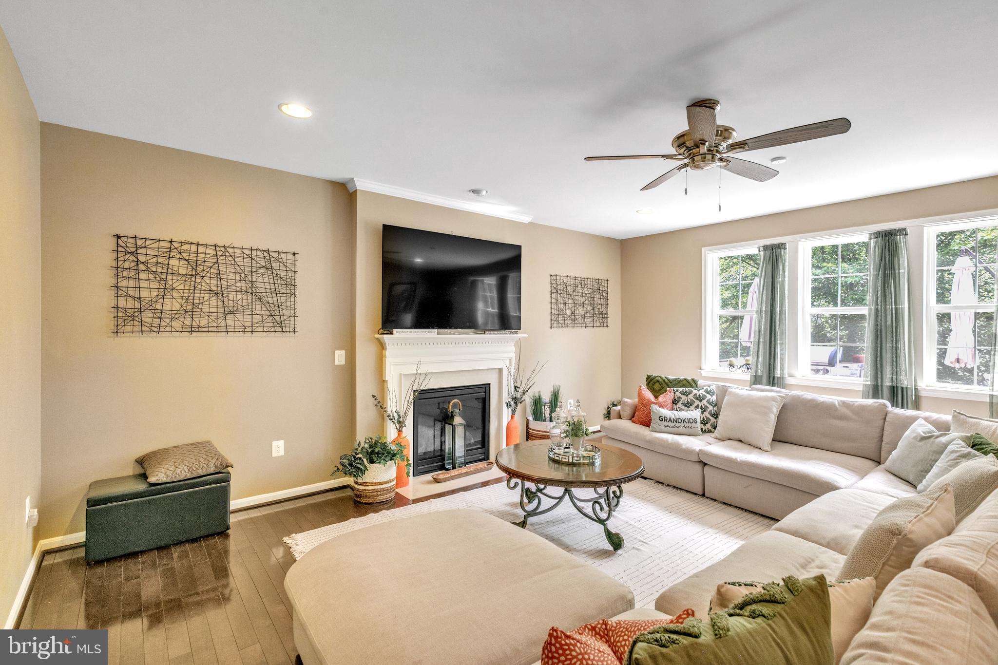 16331 Boatswain Cir