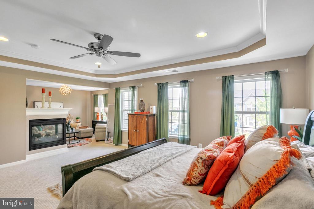 16331 Boatswain Cir