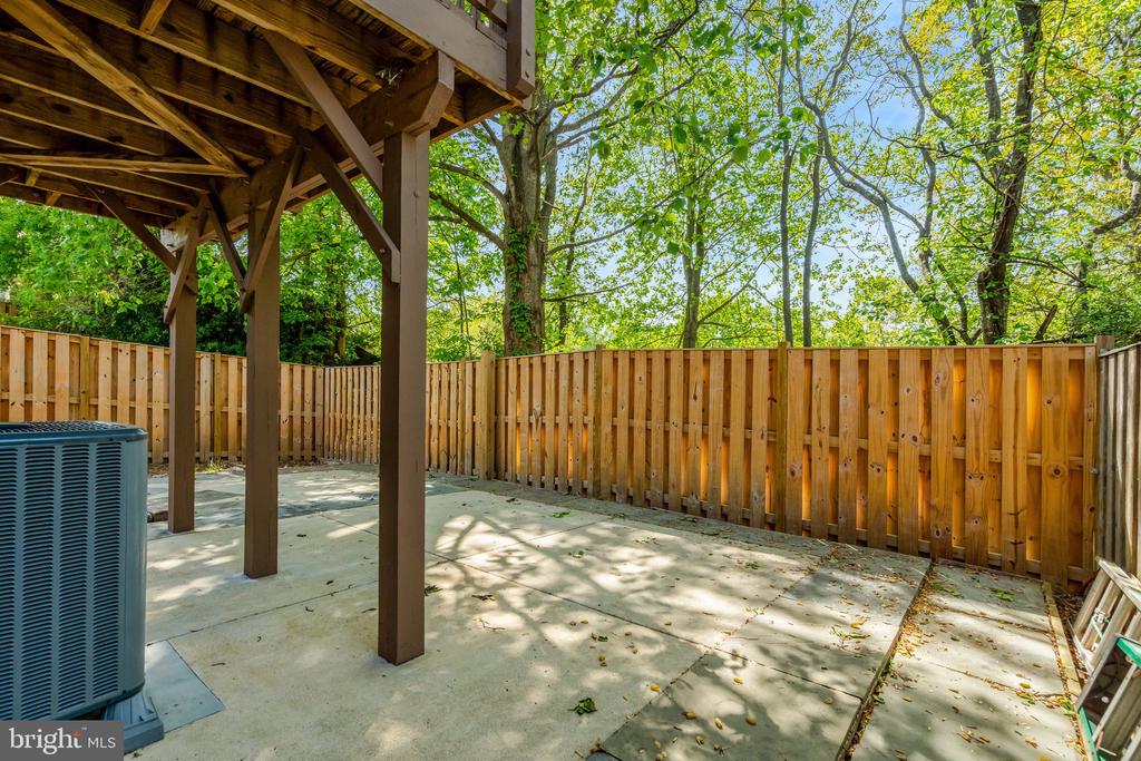 3525 Belfry Ln
