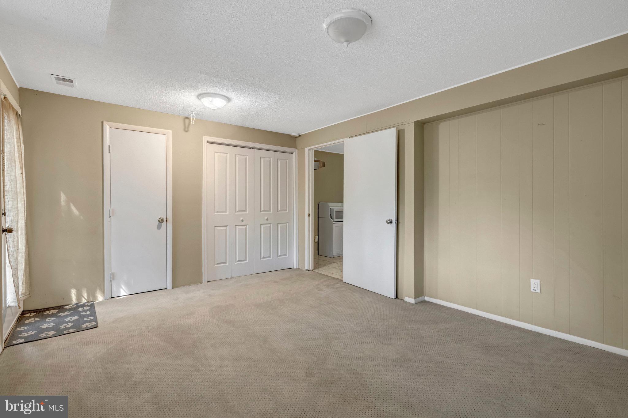 3525 Belfry Ln