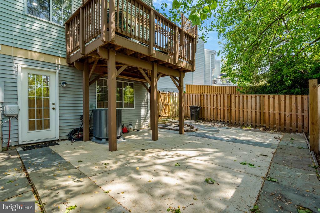 3525 Belfry Ln