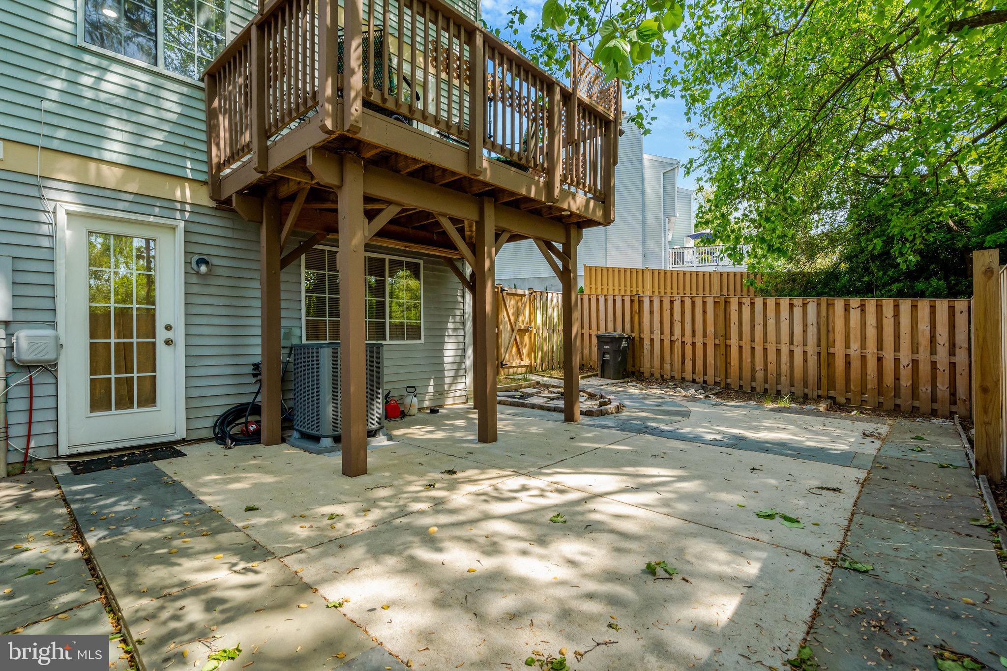3525 Belfry Ln