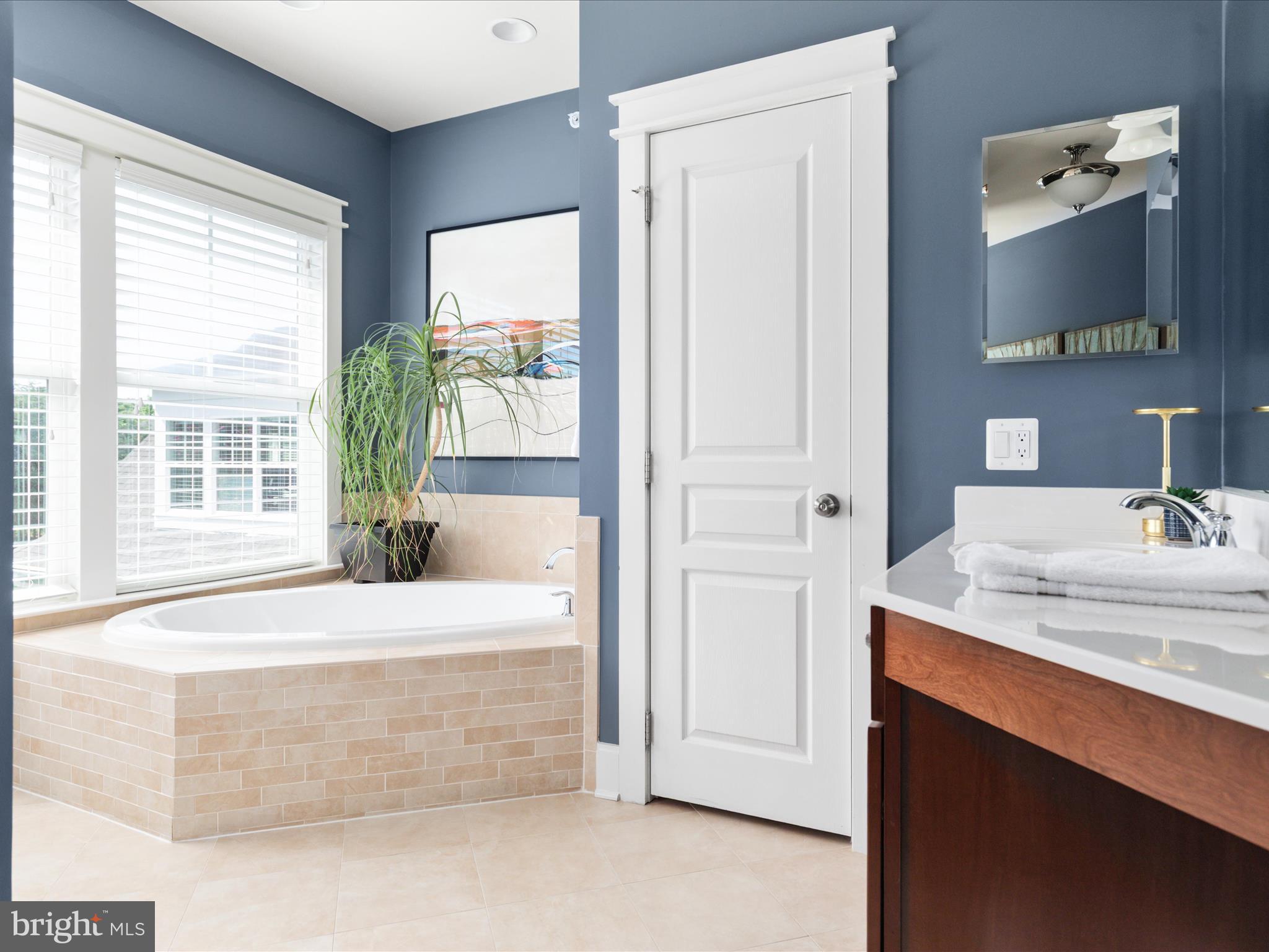 14484 Bluff Point Ct