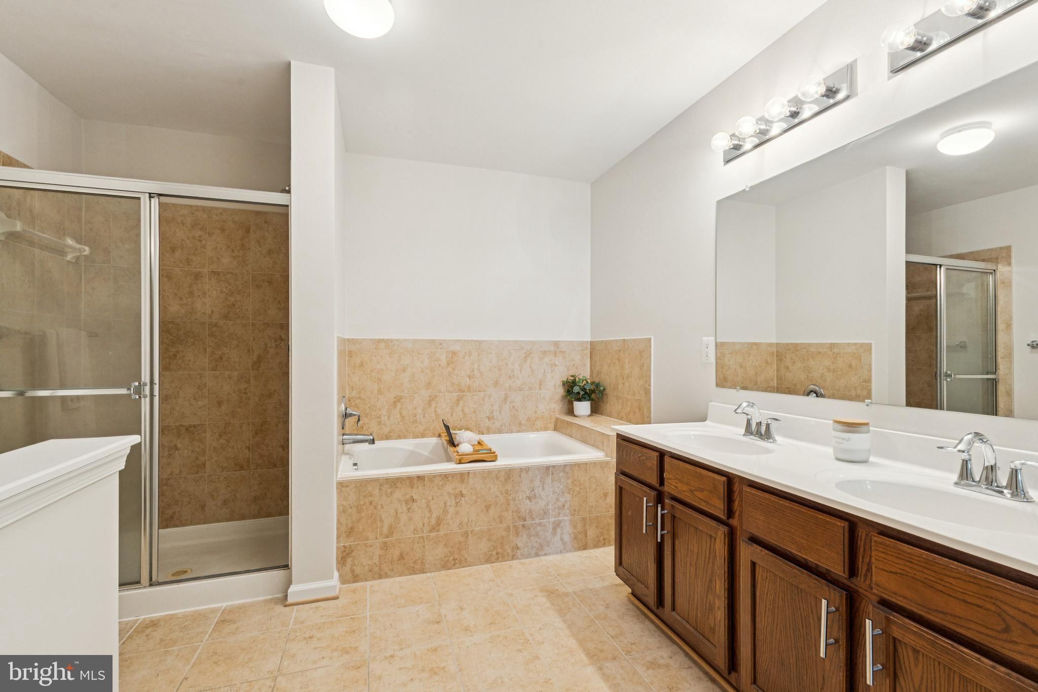 11181 Wortham Crest Cir