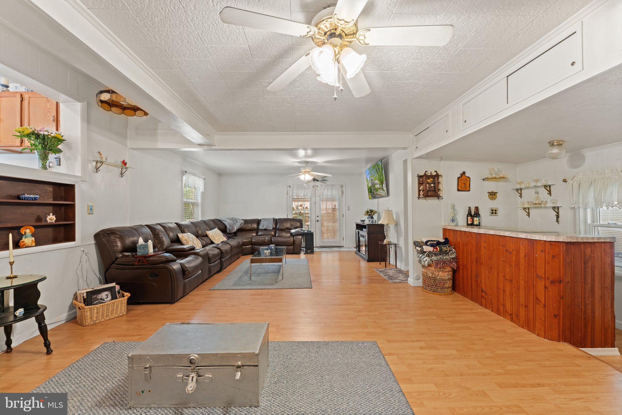 1517 Margaret St