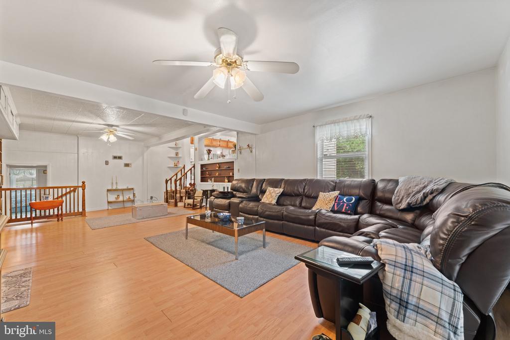 1517 Margaret St