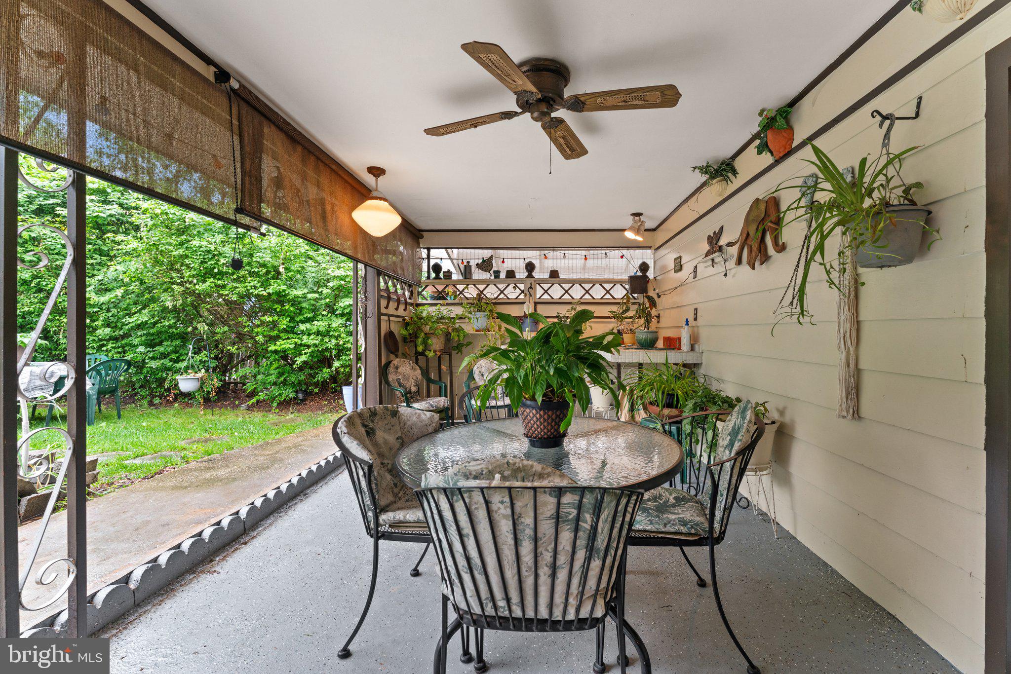 1517 Margaret St