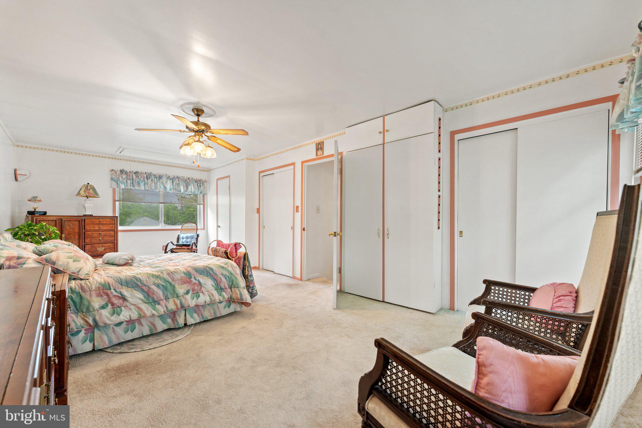 1517 Margaret St