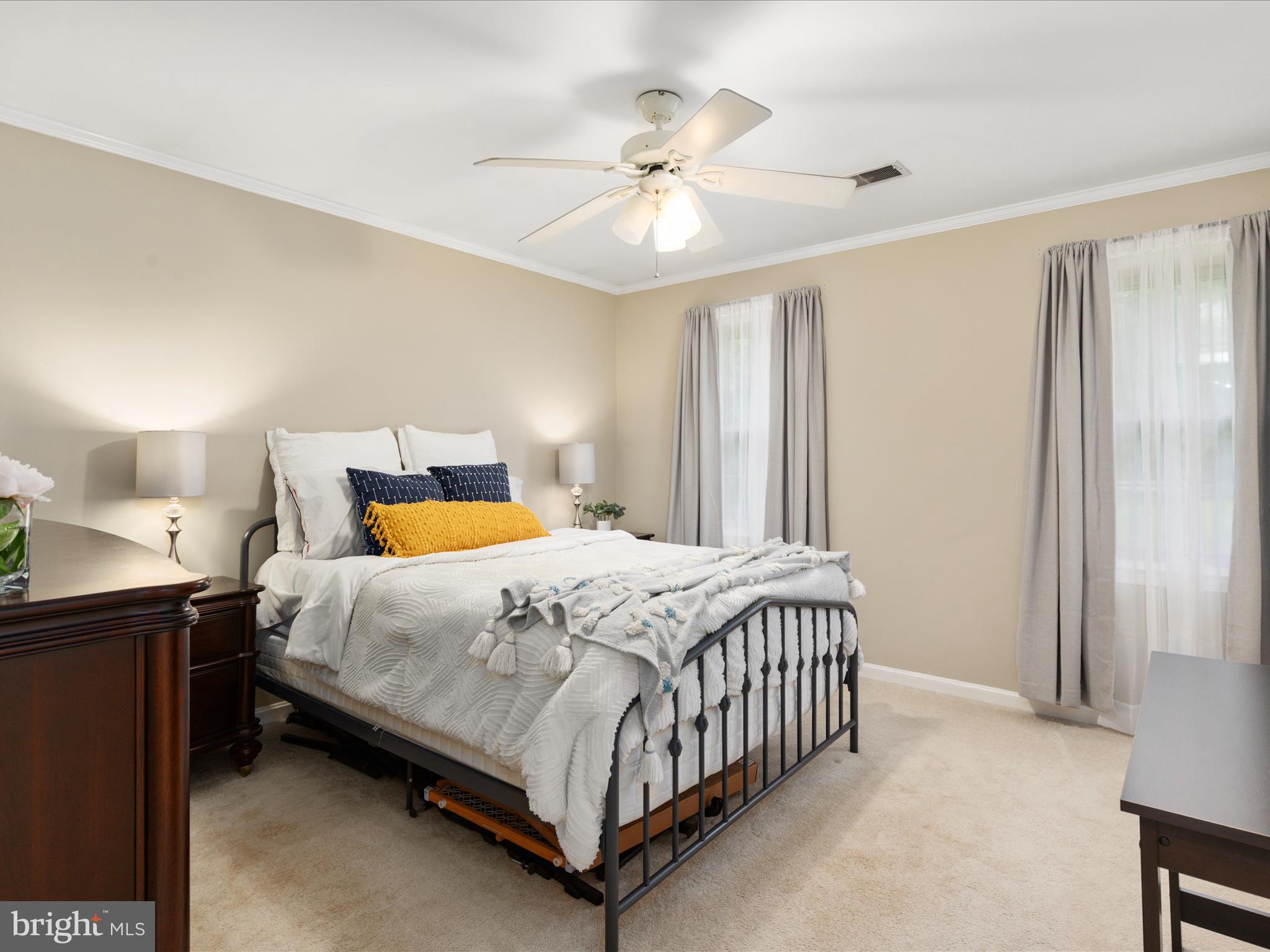 4002 Latham