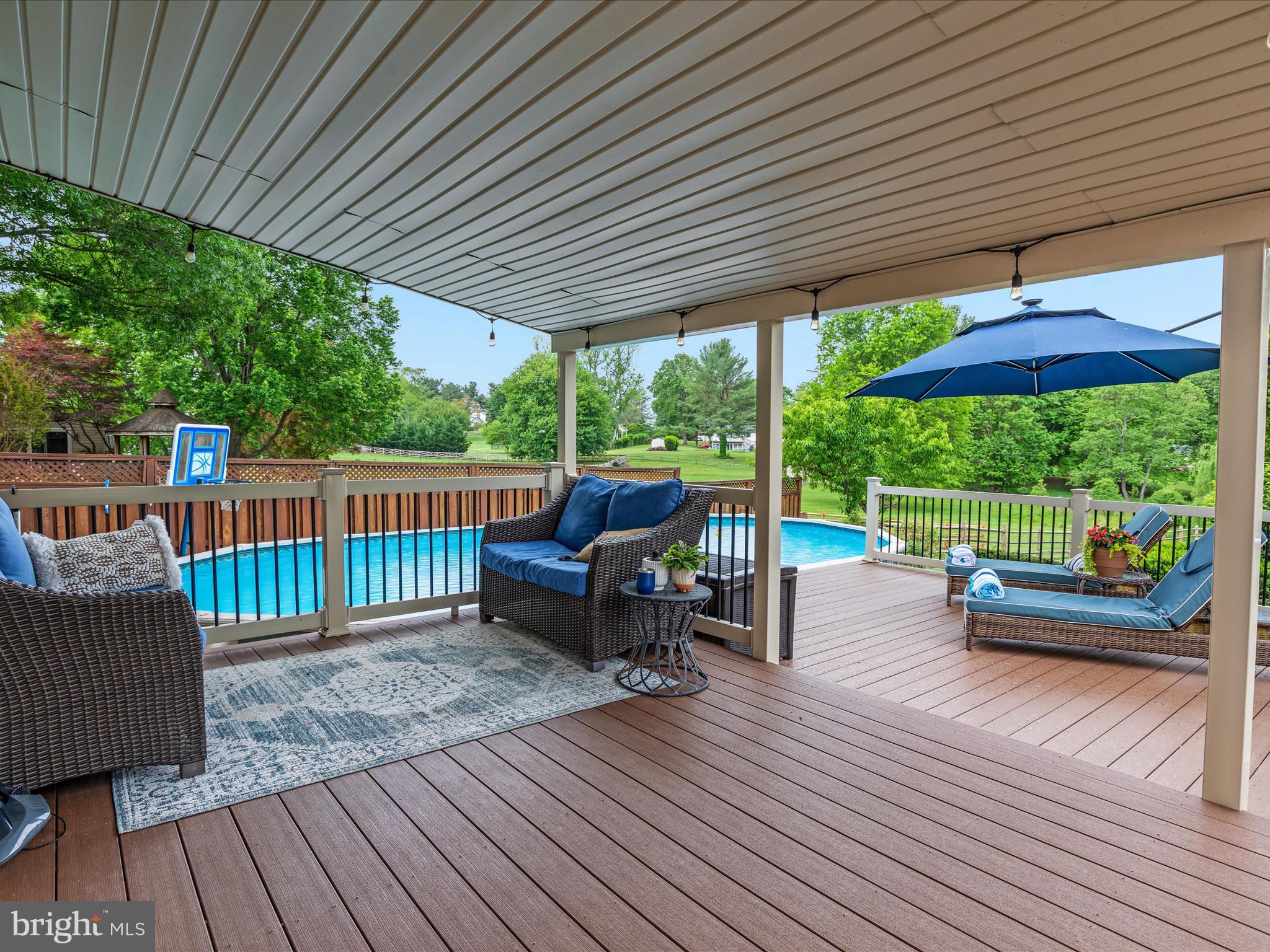 4002 Latham